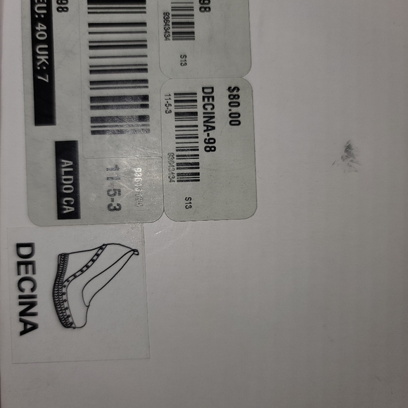 Shoes - Picture 4 of 4